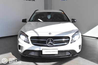 MERCEDES-BENZ GLA 200 d Automatic 4Matic Sport